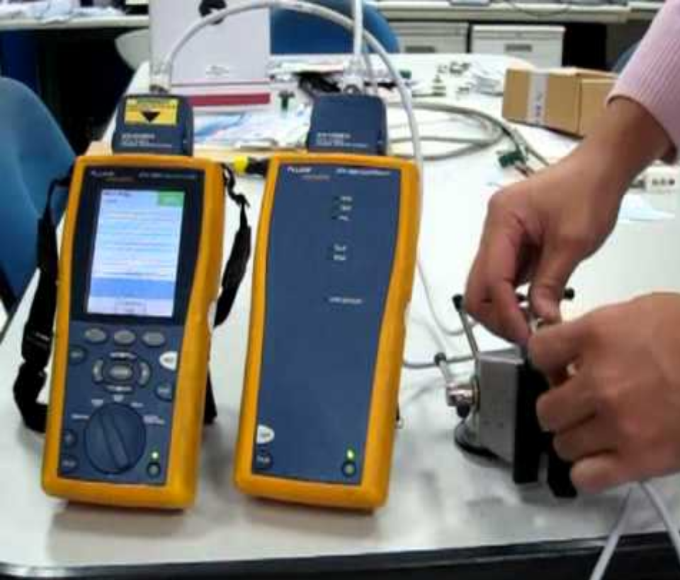 SAXXON OUTP6COP305NE - Bobina de cable UTP Cat6 100% cobre, 305 metros, exterior, con cubierta LDPE, 4 pares, cumple con ISO/IEC 11801 Ed2, EIA/TIA568B y UL. Ideal para redes y video.